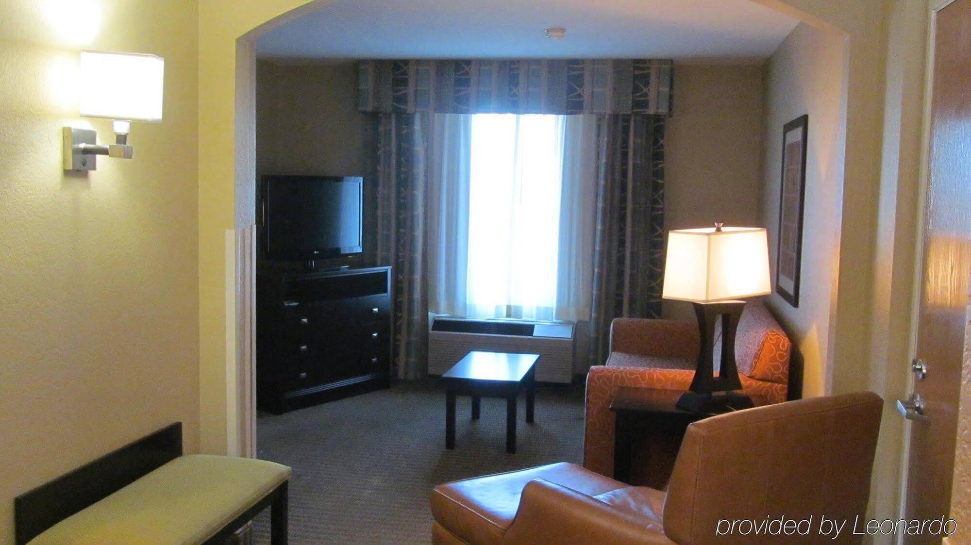 Holiday Inn Express Hotel & Suites Lexington By Ihg Exteriér fotografie